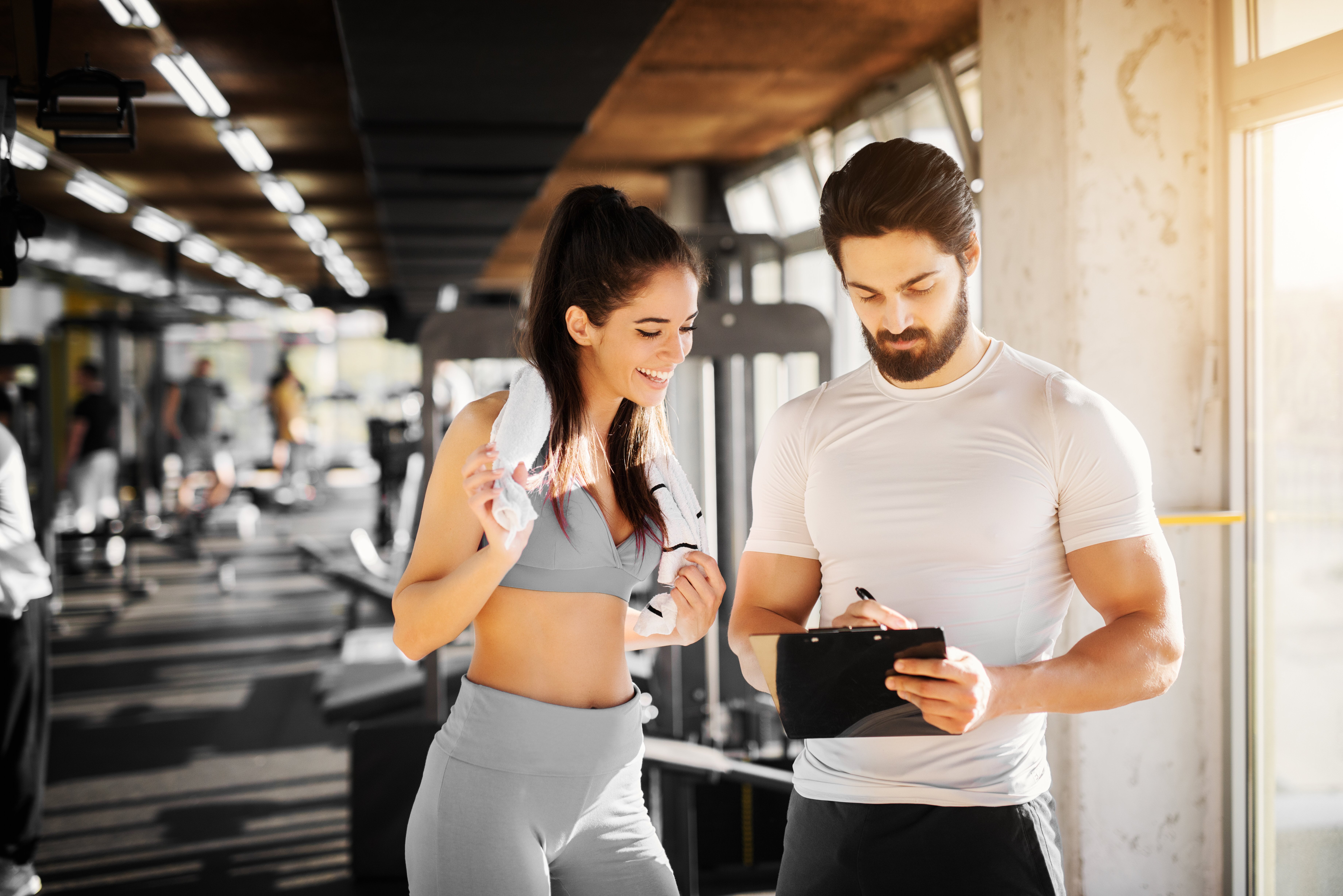 To Schedule Client Workouts or Let Them Schedule? The Pros and Cons of Each